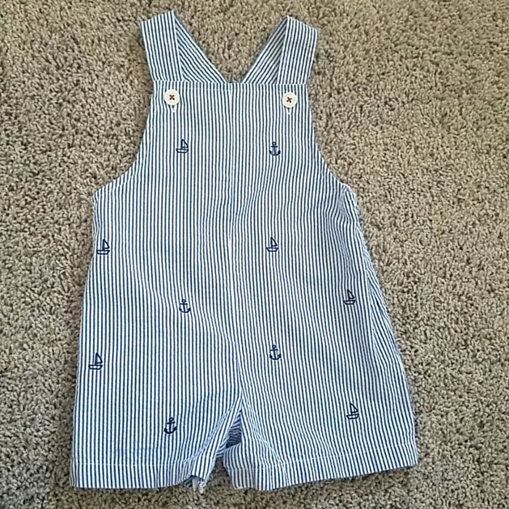 Sailor detail shortall